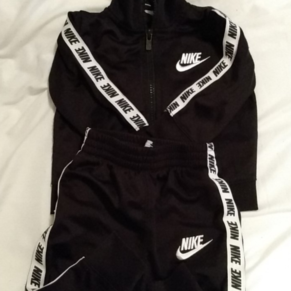 Nike 2 piece